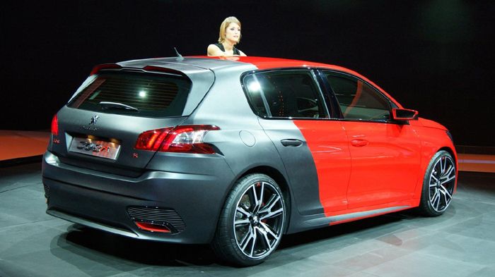 Το R concept φέρει τον κινητήρα του RCZ R, μια αναβαθμισμένη εκδοχή του 4κύλινδρου turbo μοτέρ 1,6 THP, απόδοσης 273 PS και 330 Nm.